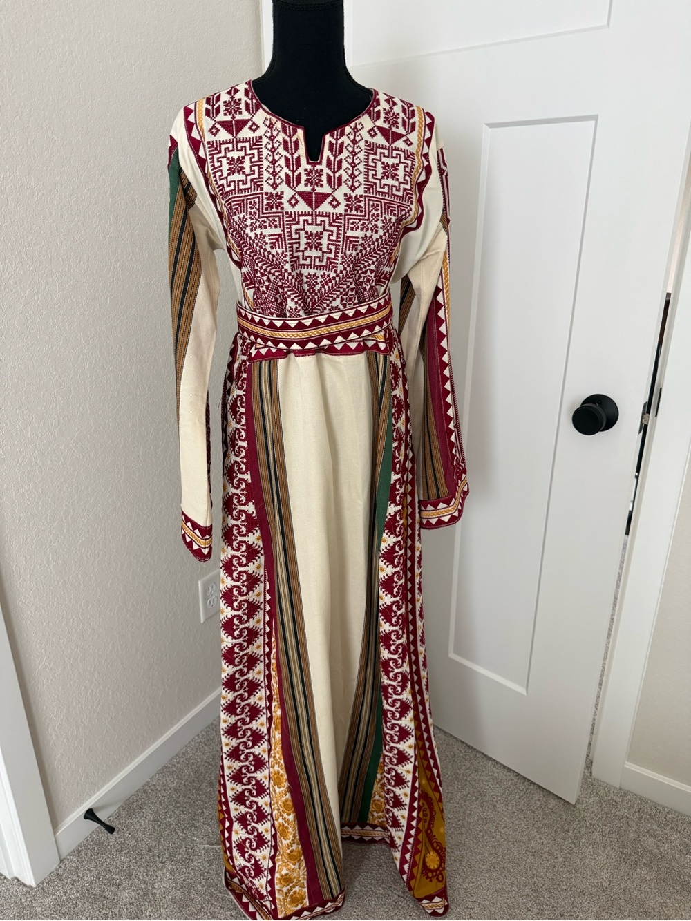 Embroidered Long Sleeve Maxi thobe - cream and Burgundy with belt